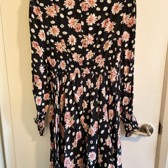Floral tea-length dress size 8 - Picture 5 of 7
